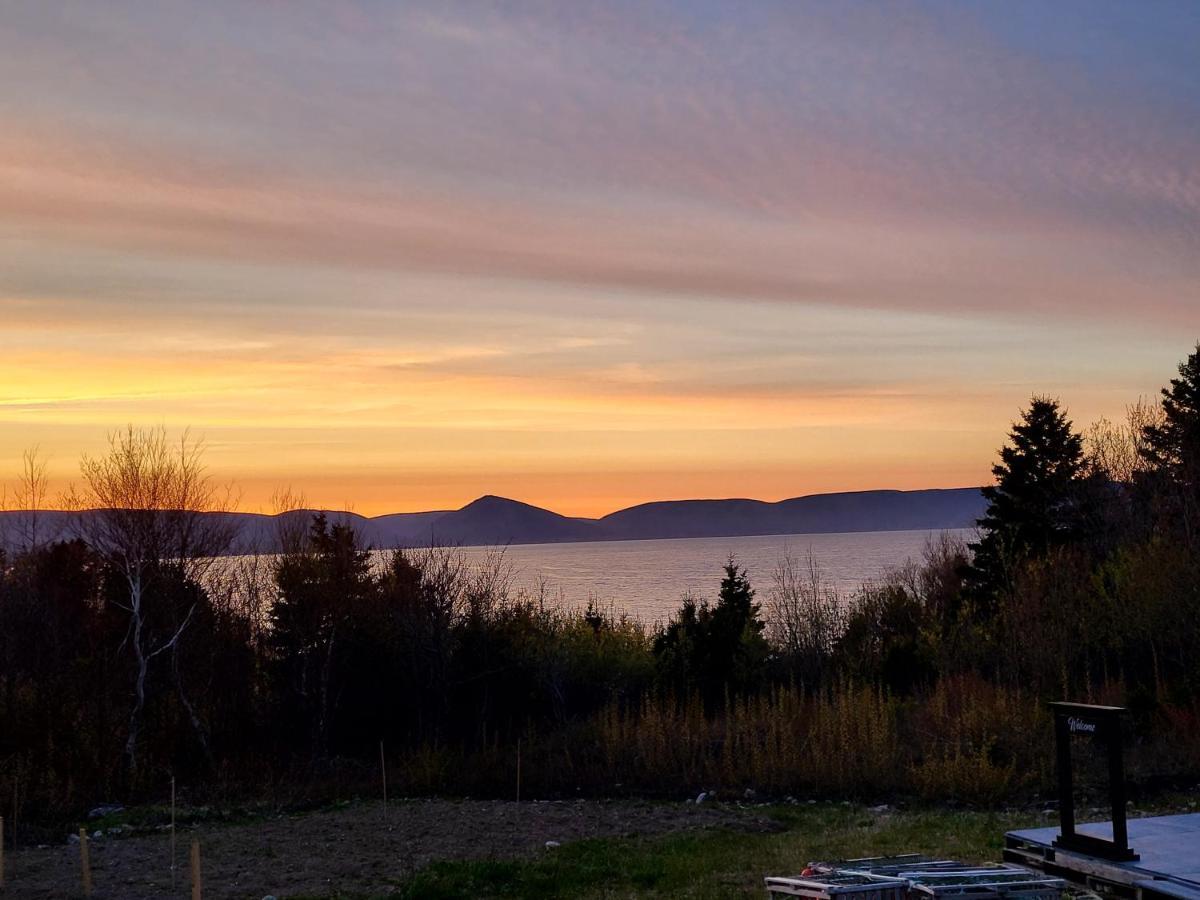Moceanset Getaways-Beautiful Ocean, Mountain & Sunset Views, "Camping Experience" Dingwall Dış mekan fotoğraf